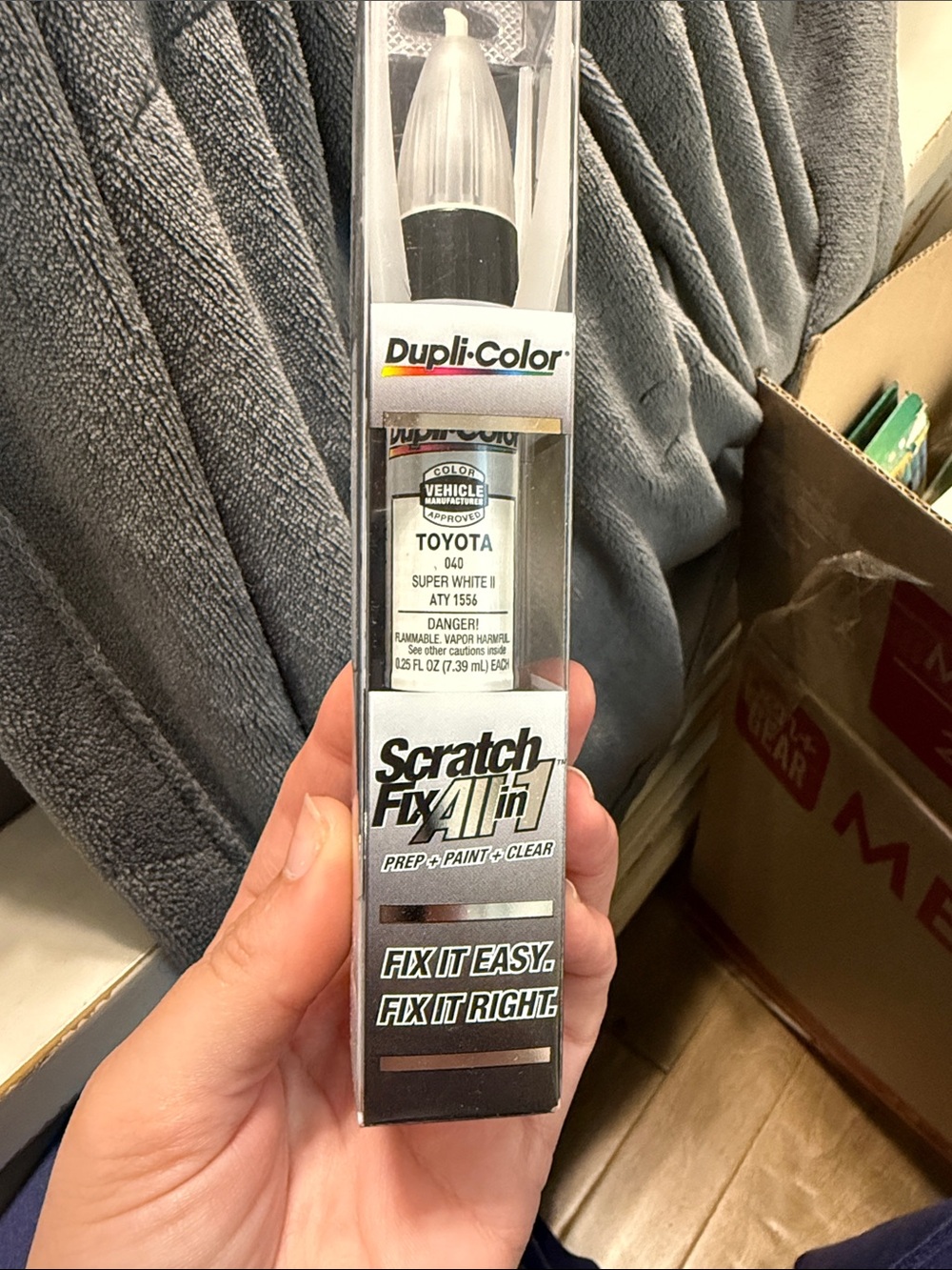 Dupli-Color Scratch Fix All-in-1 Toyota Super White II Touch-Up Paint